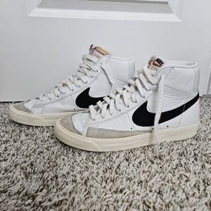 Mens Size 9 Nike Blazers